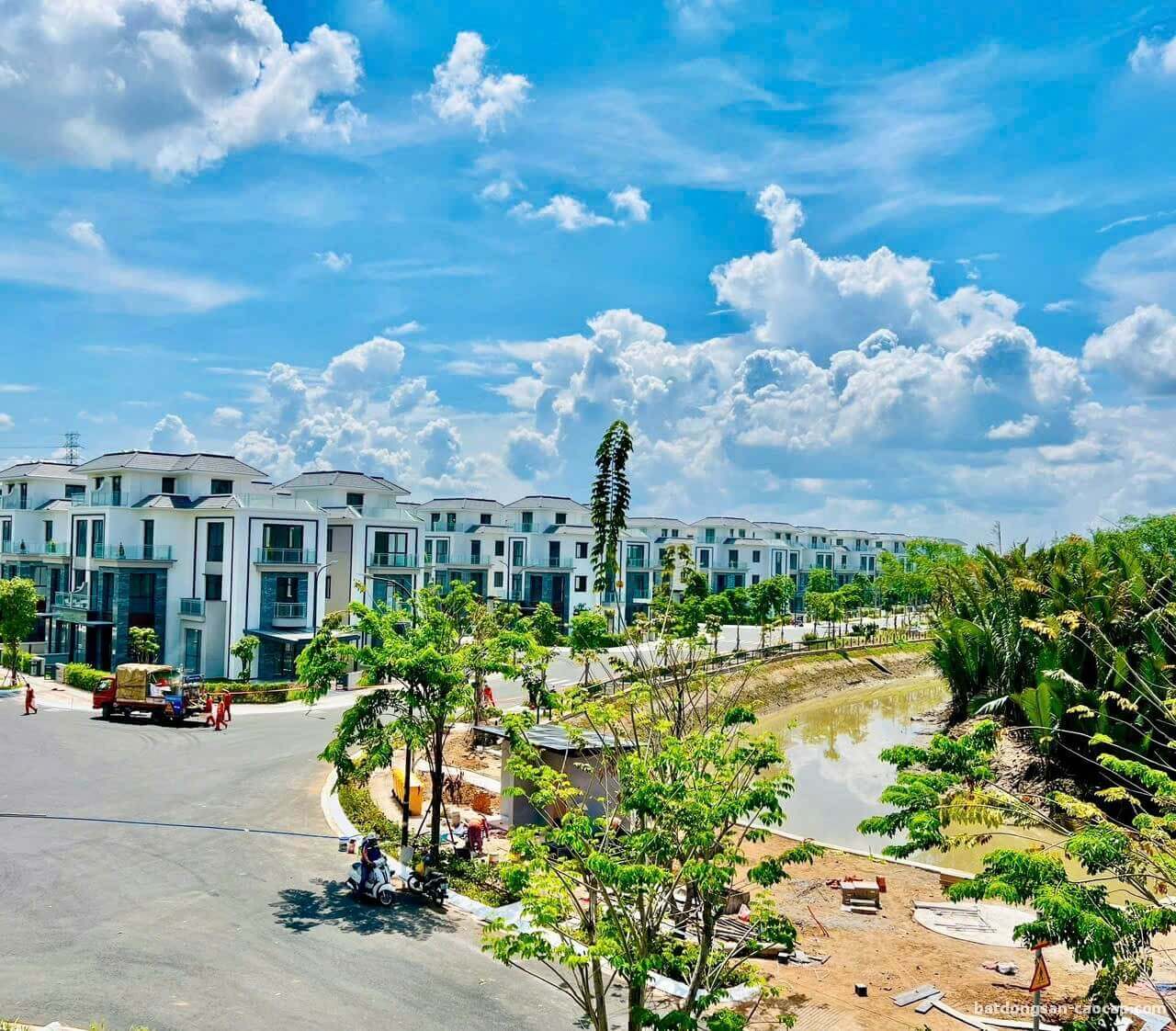 Tiến độ thi công Gladia By The Waters Khang Điền Quận 2 cập nhật mới nhất